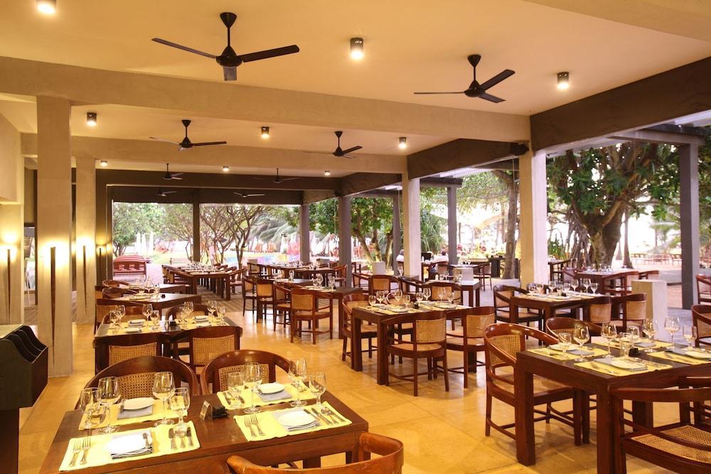 Jetwing Beach Negombo Exterior photo