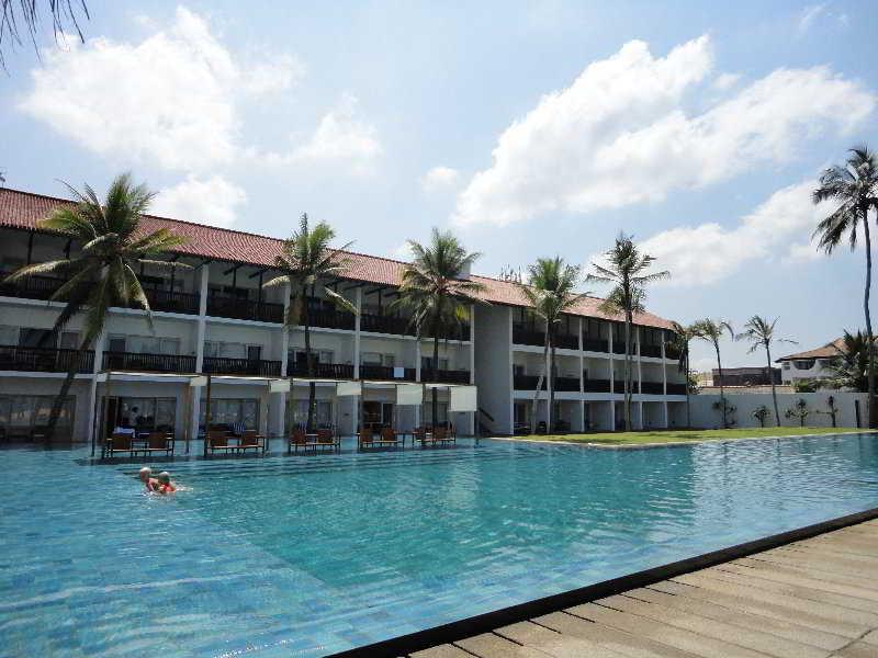 Jetwing Beach Hotel Negombo Exterior photo