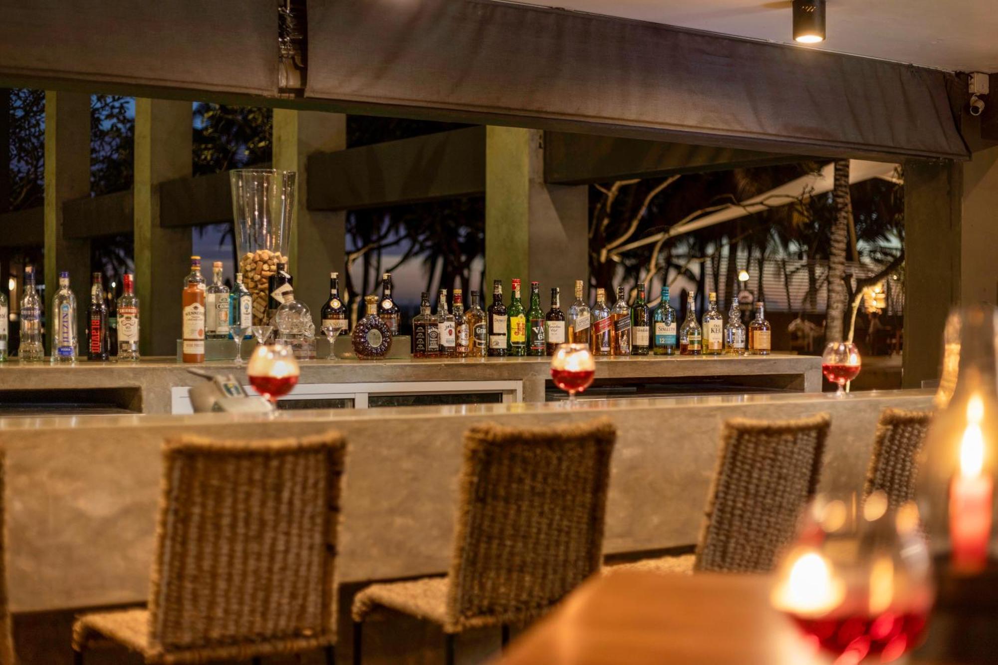 Jetwing Beach Negombo Exterior photo
