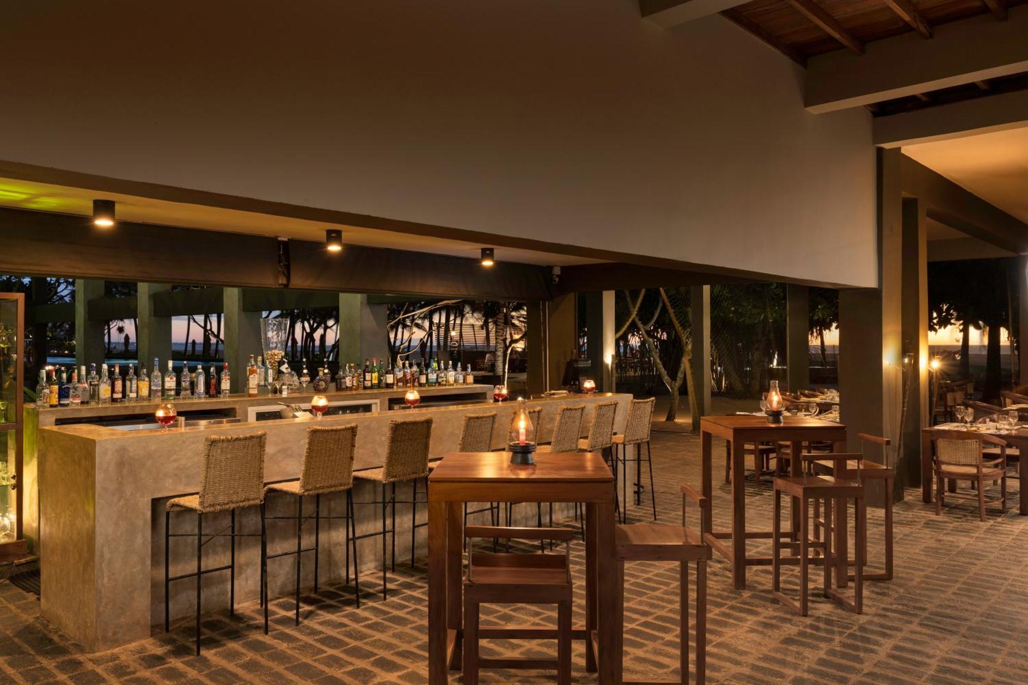 Jetwing Beach Negombo Exterior photo