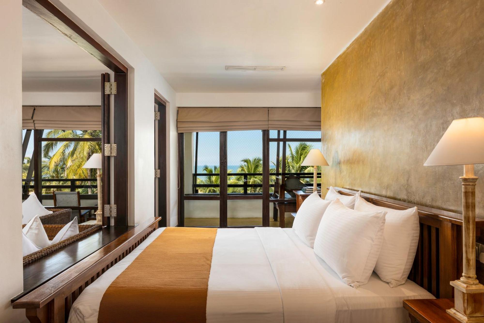 Jetwing Beach Negombo Exterior photo