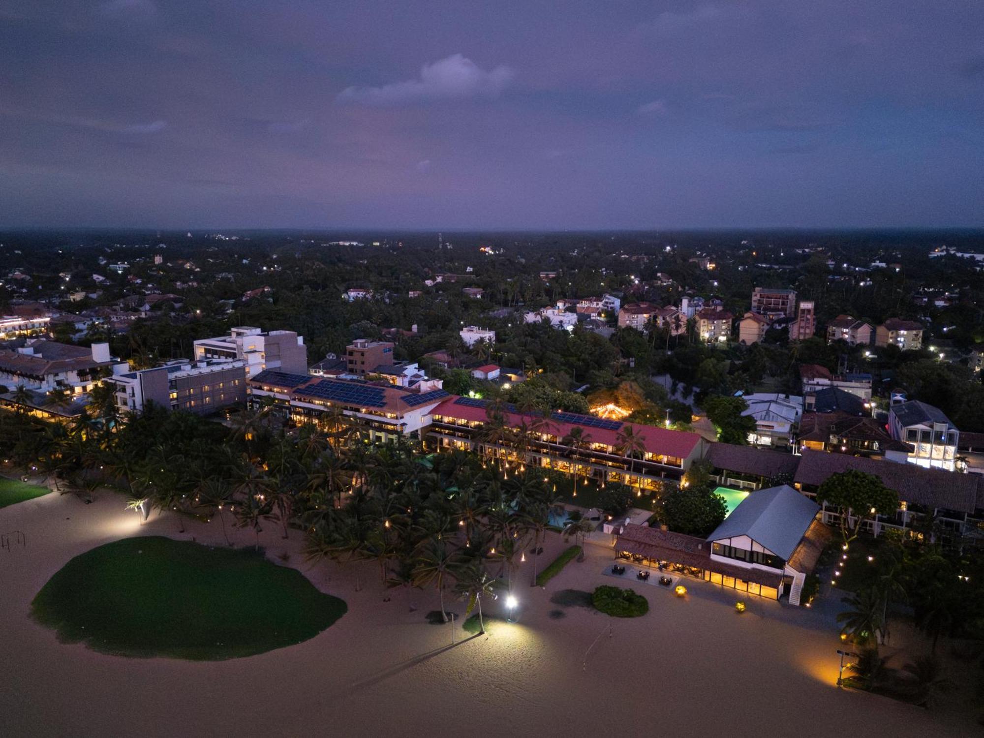 Jetwing Beach Negombo Exterior photo