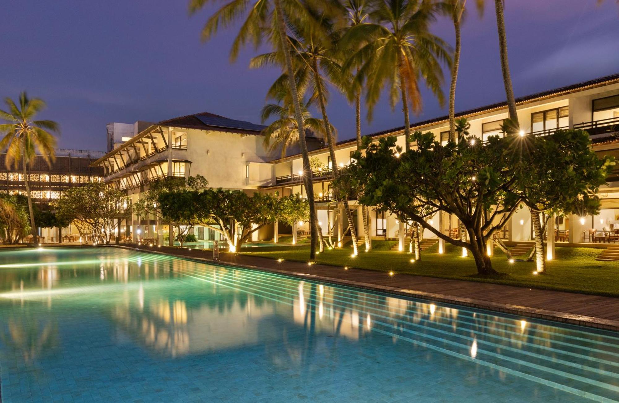 Jetwing Beach Hotel Negombo Exterior photo