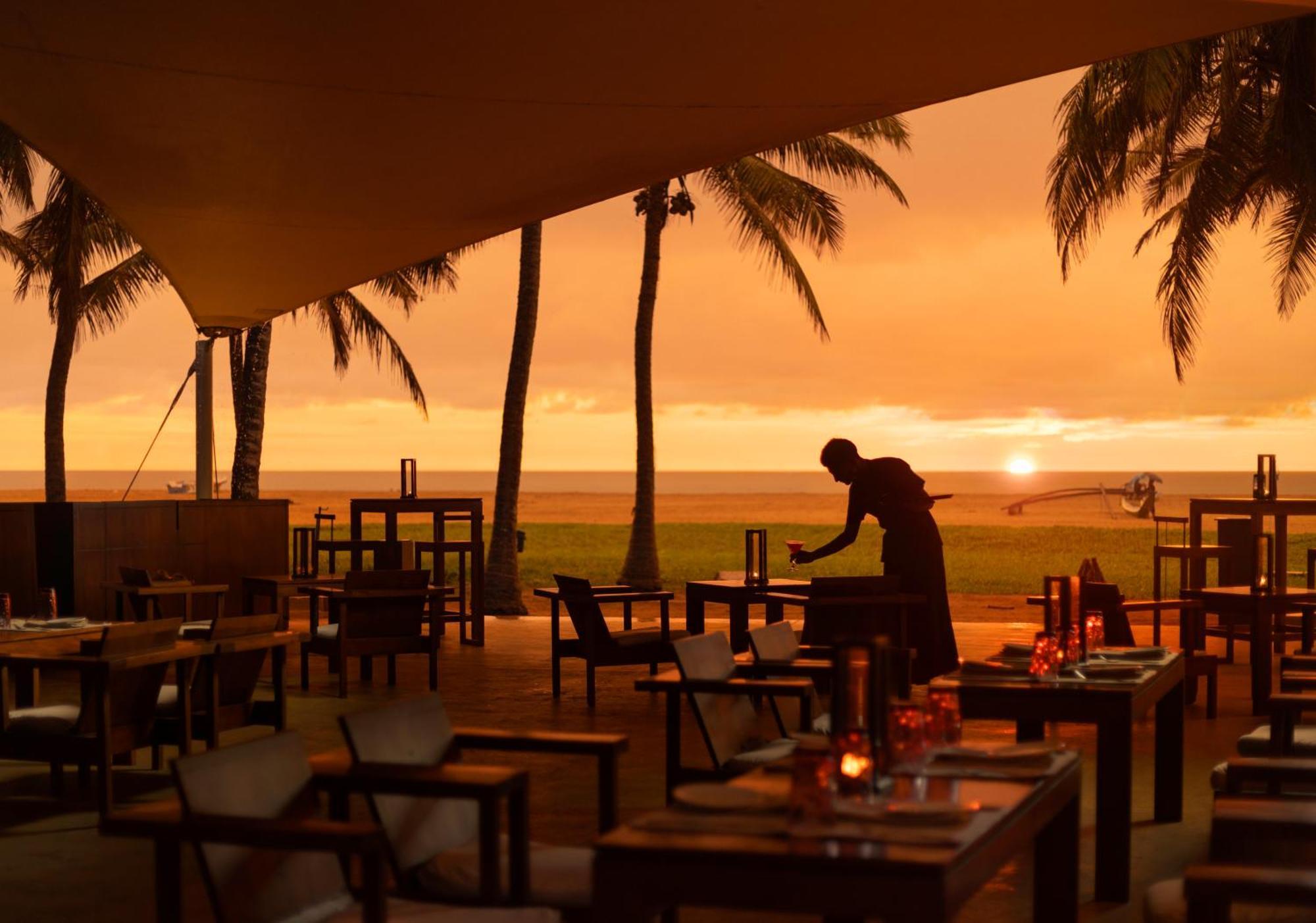 Jetwing Beach Negombo Exterior photo